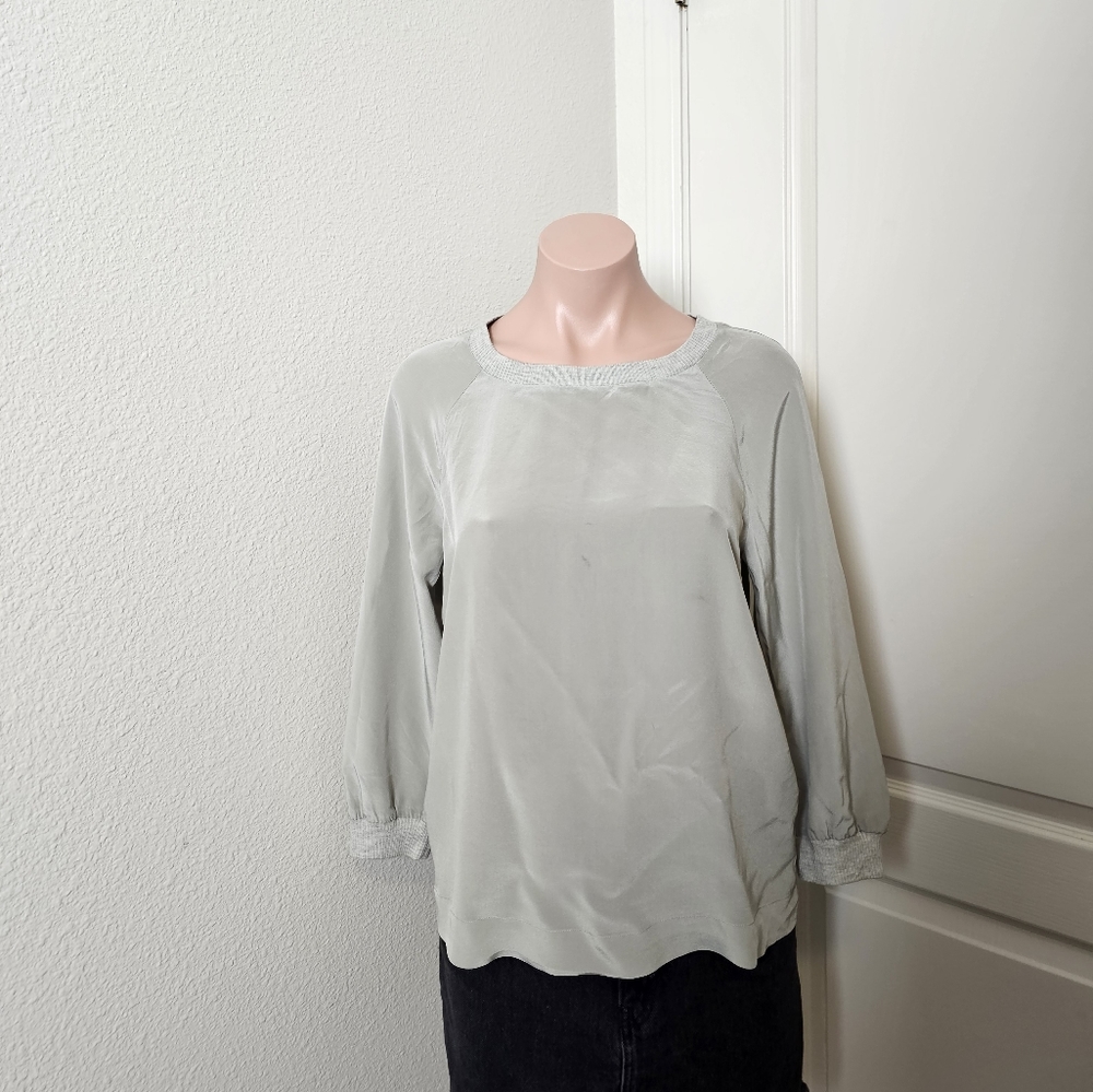 100% silk j.crew top sz 2